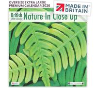 ALLTRADE Calendario 2026 Nature In Close Up Calendario 2026 con festività del Regno Unito, realizzato in Gran Bretagna, con 100% energia solare su carta FSC, foto ecologiche di Archie Miles, supporta