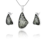AMBEDORA Parure di Gioielli da Donna Brigitte Z, Argento Sterling Lucidato, Ambra Baltica Color Verde, Pedante D'argento su Catena e Orecchini