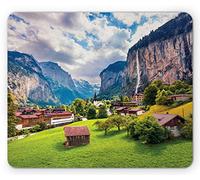 Ambesonne Tappetino per mouse, motivo: cascata estiva nel villaggio di Lauterbrunnen all'aperto nelle Alpi svizzere Oberland bernese, tappetino per il mouse rettangolare, in gomma, antiscivolo
