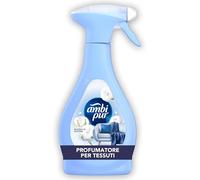 Ambi Pur Profumatore Tessuti Spray, 385ml, Nuvole di Cotone | Combatte Odori Ostinati nelle Stoffe, Lascia Una Fresca Fragragranza, Elimina il Cattivo Odore, Dona Freschezza alla Stoffa