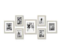 Americanflat Set Cornici Foto da Parete, 7 Pezzi, Effetto Legno Chiaro - Una Cornice da 28x36 cm, Due da 20x25 cm e Quattro Cornici 13x18 cm - Composizione Portafoto da Parete con Vetro Infrangibile