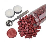 AMTOL - 300 perline di ceralacca con 2 candele bianche e 1 cucchiaio per sciogliere la cera, ideale per inviti di nozze, buste per biglietti, confezioni regalo (Rosso scuro)
