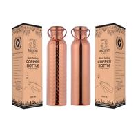 ANCIENTIMPEX Set di 2 bottiglie d'acqua in puro rame, 1000 ml, design semplice e martellato con manico, senza cuciture, a prova di perdite, set di bottiglie in rame ecologico fatto a mano