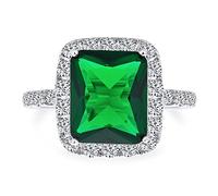 Anello Da Cocktail Con Dichiarazione Di Stile Art Deco In Zirconi Cubici Solitari Rettangolari Di Moda Con Halo Di Zirconi Cubici Simulati Verde Smeraldo Da 10 CT Per Donne Placcato In Argento