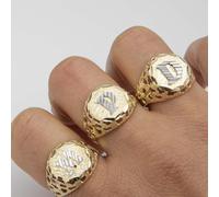 Anello In Oro 10K Con Design A Nido D'Api Iniziale Lettera Oro Giallo E Bianco