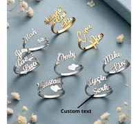 Anello personalizzato con incisione del nome, stile casual minimalista e senza tempo, versatile per tutte le stagioni e l'uso quotidiano, anche un regalo raffinato per San Valentino, Festa della Mamma