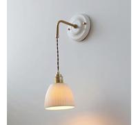 Applique da Parete Moderna di metà secolo, Lampada da Parete Vintage in Ceramica Plissettata Bianca con Finitura in Ottone, Lampada da Interni con Spina/Cablaggio per Comodino da Camera da Letto,
