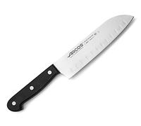 Arcos Coltello Santoku in Acciaio Inossidabile - Coltello Affilato Giapponese per Pesce, Carne e Verdure - Manico Ergonomico in Poliossimetilene, Lama da 170 mm - Serie Universal, Colore Nero