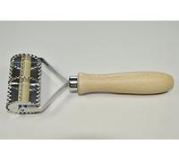Art.18 Tagliapasta Dentato 8 Quadri al Giro, Acciaio Inossidabile, Marrone