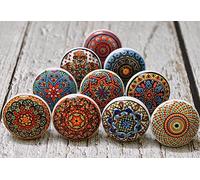 ARTISNO Pomelli in Ceramica per Armadi - Set di 10 Pomelli Rotondi in Ceramica Multicolore con Design Mandala Dipinti a Mano, Stile Boho, per Cucina, Cassetti | Pomelli Lucidi per Armadio e Comò