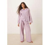 ASOS DESIGN - Pigiama con pantaloni e camicia con bordi smerlati rosa a righe 50