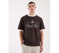 ASOS DESIGN - T-shirt comoda marrone a nido d'ape con grafica a tema calcio L