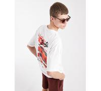 ASOS DESIGN - T-shirt oversize bianca con stampa di automobile arancione-Bianco L