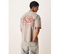 ASOS DESIGN - T-shirt oversize marrone con grafica celestiale-Nero L