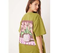 ASOS DESIGN - T-shirt oversize verde oliva con grafica di vaso di fiori XS