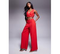 ASOS DESIGN - Tuta jumpsuit rossa con parte anteriore a portafoglio, cut-out e fibbia-Rosso 36
