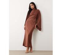 ASOS DESIGN - Vestito lungo in raso color cioccolato con scollo a imbuto e maniche oversize-Marrone 48