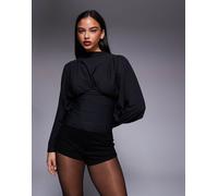 ASOS X THE SOURCED COLLECTION - Top nero con maniche ad ali di pipistrello 50