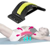 Attrezzo per il rilassamento e l’allungamento della colonna vertebrale