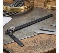 Attrezzo piegatrice manuale per uso banco da lavoro con corpo in acciaio temprat