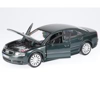 Audi A8 D3 scuro verde metallic 2004 modello di auto 31971 Maisto 1:26