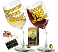 Aurica Set 2 Calici Vino Personalizzati Con SCRITTE SIMPATICHE - Bicchiere Storto Per Serate Divertenti Tra Amici - Regalo Originale Per Il Tuo Compagno Di Brindisi Con Confezione Regalo Inclusa