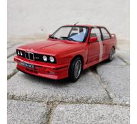 AUTO SOLIDO BMW E30 M3 ROSSA 1986 1:18 S1801502 NUOVA SCATOLA 2024