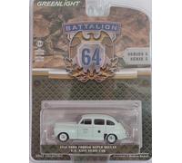 Auto Super Deluxe Fordor Del 1946 U.S. Navy 1:64 Scale Greenlight 61050C