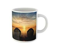 Awowee Tazza da tè in ceramica con scritta in inglese "The Backs of Two Adirondack Chairs Waiting at End", 325 ml, ottima idea regalo o souvenir per familiari, amici e colleghi