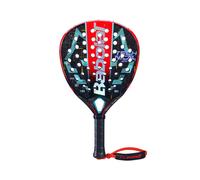 Babolat Potenza esplosiva e precisione nei colpi d'attacco. Questo è ciò di cui l'attaccante tecnico ha bisogno per guidare il gioco e fare la differenza utilizzando sia l'abilità che la forza. La Vip