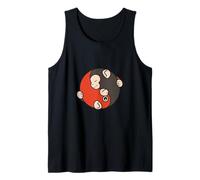 Baby Monkey Punch abbraccia Il Giocattolo Mentre Dorme nello Canotta