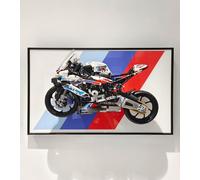 Bacheca da parete per Lego Technic BMW M 1000 RR 42130 Motorcycle, regali ideali per Lego amatoriali, dimensioni: 65 x 40 cm