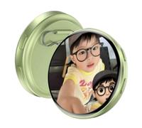 Badge Digitale - Touch screen IPS HD ricaricabile - Badge Pin elettronico con display fotografico - Per feste, viaggi, vacanze, convenzioni, fandom, collezionisti fan, Se référer à la description
