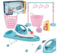 BAKAJI Set Ferro da Stiro Giocattolo per Bambini con Accessori, Asse Stiro con Vapore, Secchi per Vestiti, Panni, Grucce, Detersivi Giocattoli, Accessori, Luci e Suoni Realistici, Idea Regalo