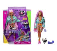 Bambola Barbie Extra e accessori con lunghe trecce rosa, giacca floreale verde acqua e completo floreale in due pezzi con topo DJ.