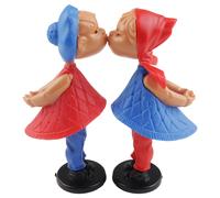 Bambole magnetiche si baciano classico blu rosso coppia retrò