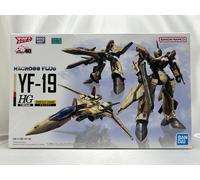 BANDAI HG MACROSS PLUS 1/100 YF-19 Plastic Model Kit dal Giappone