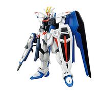 Bandai Model Kit HGCE 192 Freedom Gundam 1/144 modello pre-plastica