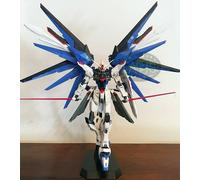 Bandai MG GUNDAM FREEDOM VER 2.0 ZGMF-X10A 1/100 - Gunpla Model kit Master Grade