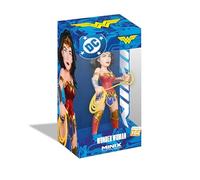 BANDAI - Minix Figura da collezione 12 cm - DC - Wonder Woman - Collezionismo da esposizione - Idea Regalo - Giocattoli per Bambini E Adulti - Fan DC (MN21161)