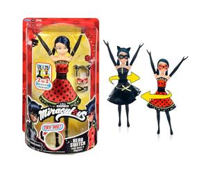 Bandai - Miraculous - Bambola Ladybug Transformante 26 cm - Si Trasforma in Lady Noire e Bug Noire - Bambola Snodabile con 2 Abiti e Accessori - Giocattolo per Bambini 4+ - P50414