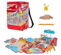 Bandai - Pokémon - Zaino da Allenamento da Spiaggia - Universo di Gioco Pokémon con Mini Giochi - Borsa Che Si trasforma in Un Parco Giochi Spiaggia - Statuetta Pikachu Inclusa - Cofanetto Giocattolo