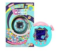 Bandai - Tamagotchi Paradise Jade Forest - Animale Virtuale da accudire - Tamagotchi Interattivo, rotella di zoom - Modello Foresta Verde e Rosa - Giocattolo per Bambini dai 6 anni in su - 43424