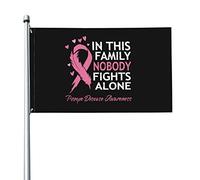Bandiera 9,1 x 1,5 m In questa famiglia Nessuno combatte da solo Bandiere per la consapevolezza del cancro al seno Striscione dai colori vivaci con occhielli in ottone per decorazioni per interni ed