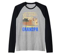 Bandiera americana con scritta "My Favorite Volleyball Player Calls Me Grandpa" Maglia con Maniche Raglan