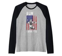 Bandiera americana Run I Dare You Funny Baseball Catcher Maglia con Maniche Raglan