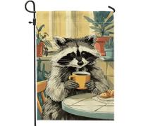 Bandiera da giardino con procione, fantasiosa e accogliente tavolino da caffè, nessuna giallo caldo, doppia faccia, decorativa, per esterni, patio, prato, portico anteriore, balcone, 30,5 x 45,7 cm