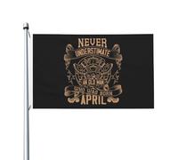 Bandiera Da Giardino Never Underestimate An Old Man Who Was Born In April Garden Flag Impermeabile Bandiera Da Cortile Durevole Bandiere Decorative Per 90X152CM