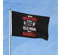 Bandiera Da Giardino Never Underestimate The Power Of An Old Man With A Barbell Bandiere Decorative Impermeabile Bandiera Da Cortile Antivento Garden Flag Per Festival Esterno 90X152CM