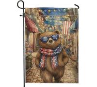 Bandiera del giardino dell'orso patriottico, bel orso marrone con lenti da sole, sciarpa rossa, bianca e blu, striscione per decorazione domestica, bandiera in tela a doppia faccia per patio